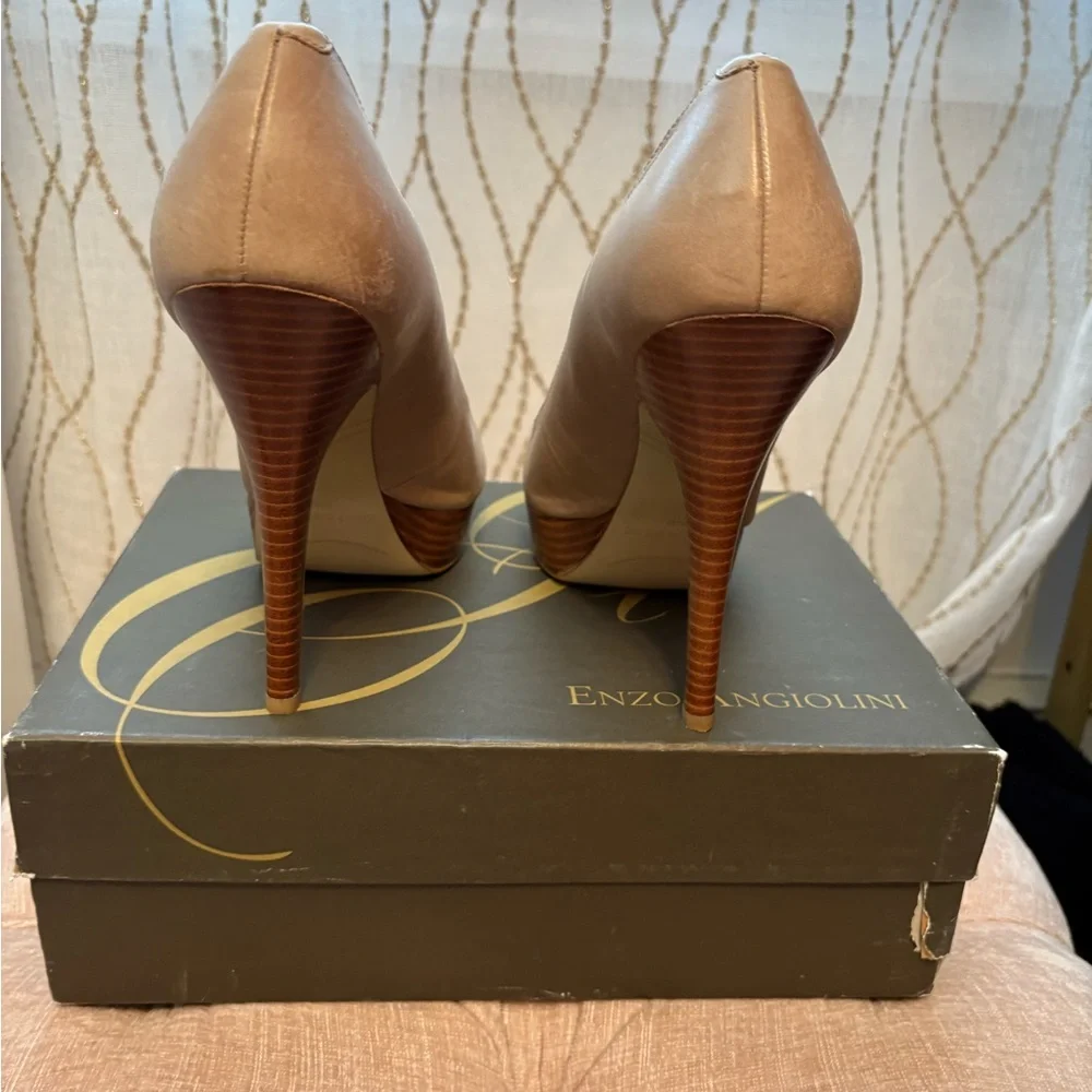 Enzo Angiolini Easully Leather Platform Pumps size 8.5 new with Box